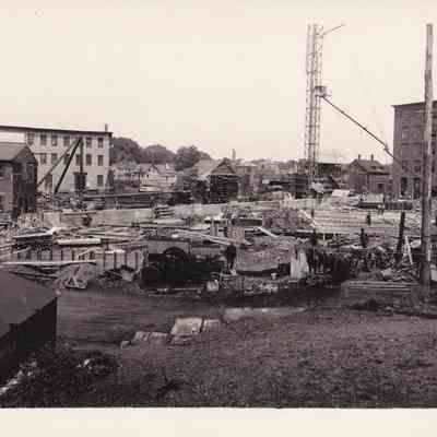 Saco-Lowell Shops, "New Shop" construction