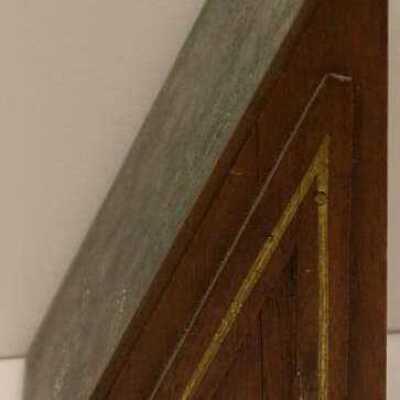 Edge of Bookend
