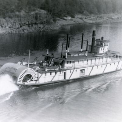 Steamboat "Claire" - 1923 - Willamette River Oregon