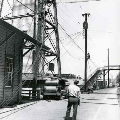 Oregon City Elevator Construction 1954