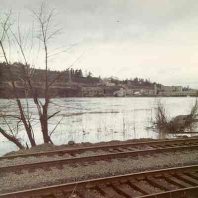 1964 Flood - Willamette River looking at West Linn Crown Zellerbach Mill