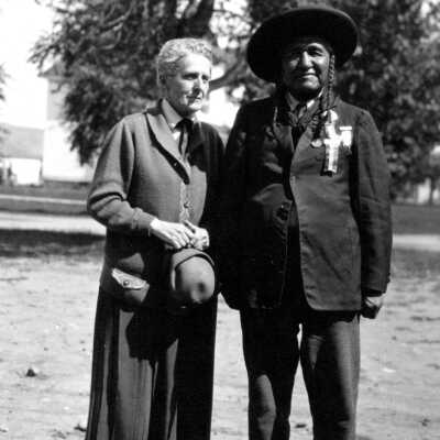 Chief Dick Washakie and author (Vera Lynch)