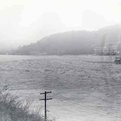 1964 Flood - Flood and Mills