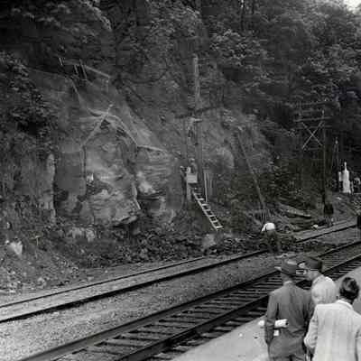 Oregon City Elevator Construction 1954