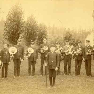 Oregon City Band on Court House Lawn 1890