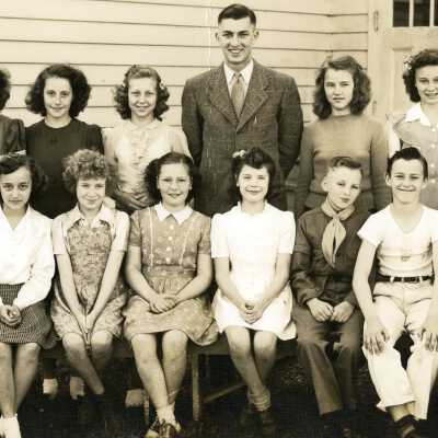 Mt. Pleasant School Students 1945 - 6th Grade
