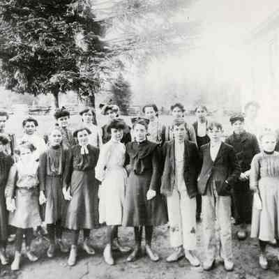 Unidentified Group of Middle School Students 1903-1904