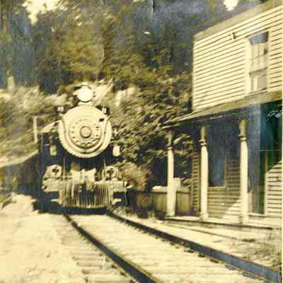 Canemah 1919 - South Bound Train
