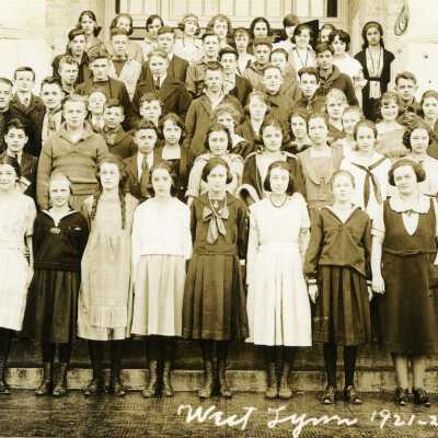 West Linn "Union High School" Students 1922