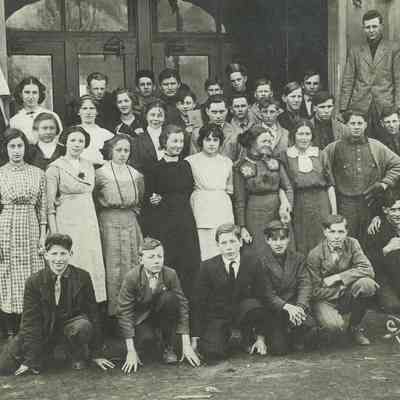 Canby High School Class of 1913 - Canby, Clackamas County, Oregon