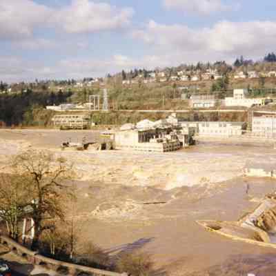 1996 Flood - Willamette Falls - Oregon City