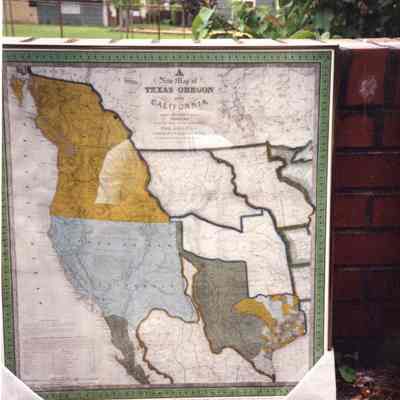 Photos of Historical Photos, Documents and Art at Oregon City Historical Trails Celebration 1989