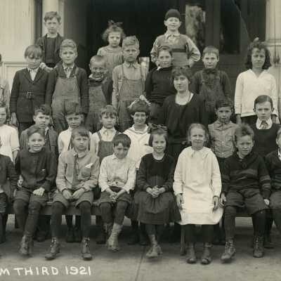 Eastham School Students 1921 - 3rd Grade - Oregon City