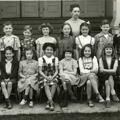 Eastham School Students 1947 - 2nd Grade - Oregon City
