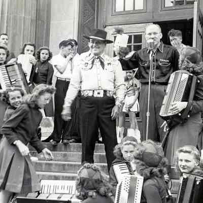 Territorial Days - Oregon City - Leo Carrillo (Pancho of Cisco Kid)