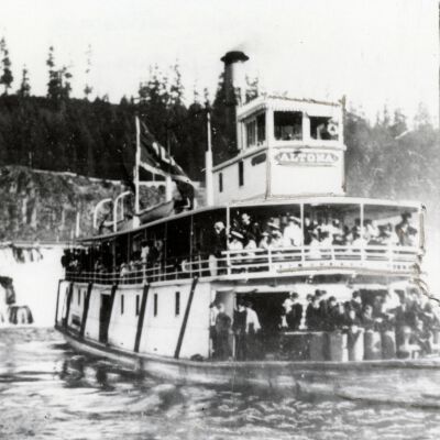 Steamboat "Altona" 1910 - Willamette Falls
