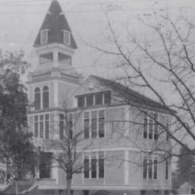 Milwaukie School 1907