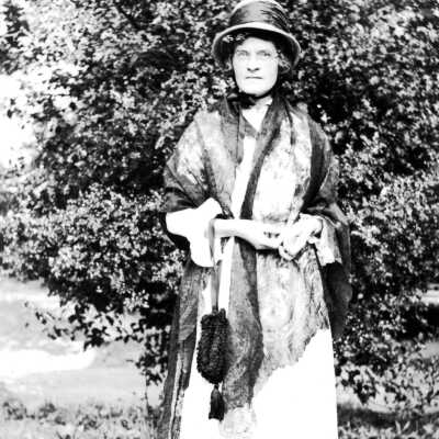 Oregon City Territorial Days 1936 - Woman in Costume
