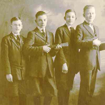 Beatie Family - J.R. Guynes
