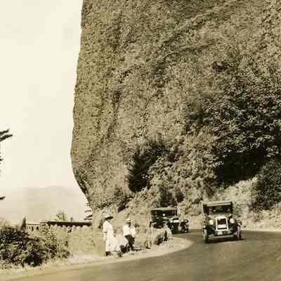 Bishops Gap on the Old Columbia River Highway - Talbert Collection