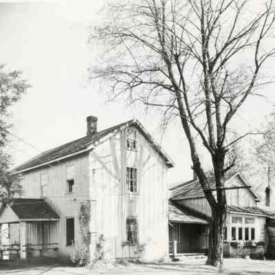 The McCarver House at Locust Farm, Oregon City.