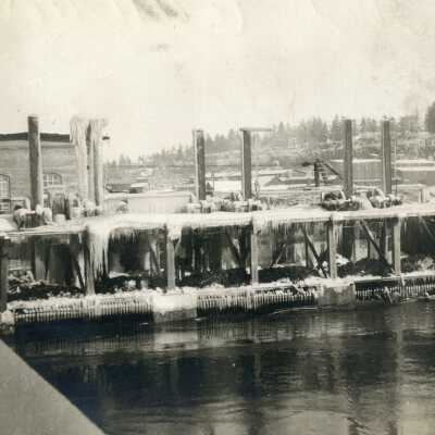 Willamette River Falls Oregon Upper Basin and Station A - Ice and Snow