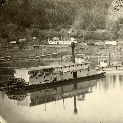 Steamboats 1884 - "Success", "E.N. Cooke" and "Governor Grover" -