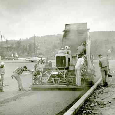 Laying Concrete onto I205 Exit Onto McLoughlin Boulevard.