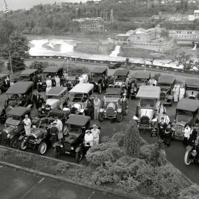 Oregon City 1999 - Old Car Gathering at CCHS Museum