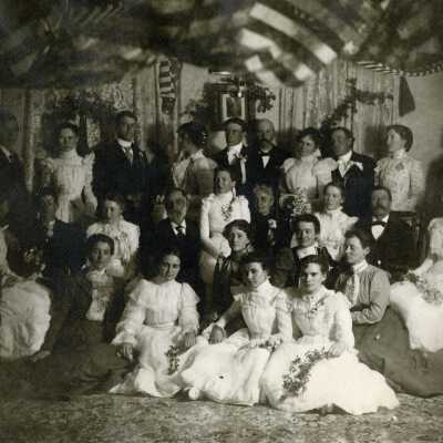 Park Place School - Graduation Picture Cira 1900