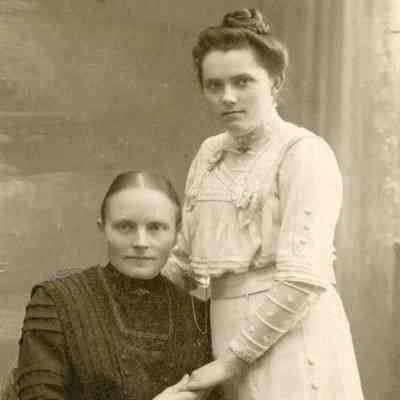 Unknown Women - Hopp Family Collection