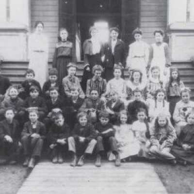 Milwaukie School Students - 1905 - 5th and 6th Grade Class - Milwaukie, Oregon