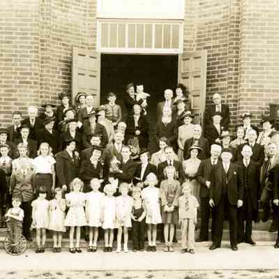 Oregon City Baptist Church Group Photo.
