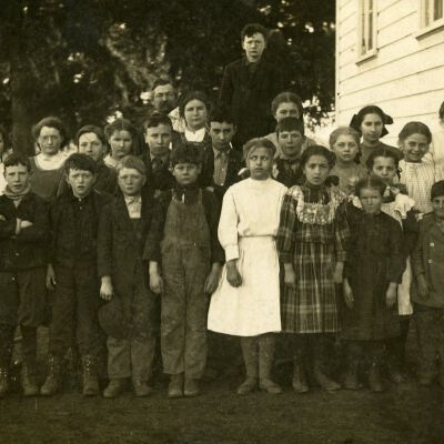 Henrici School Students - 1910