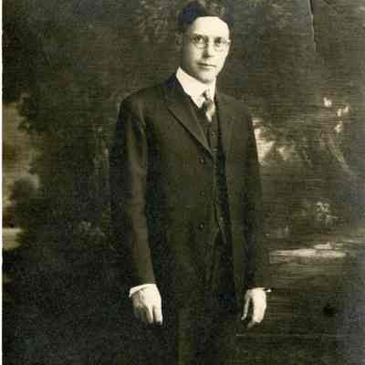Johnson, Les (Leslie)