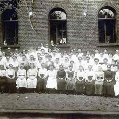 School Group - Hopp Family