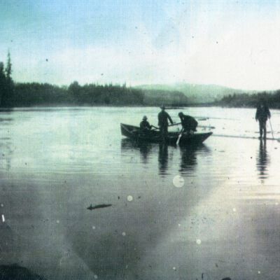 Willamette River Oregon 1940 - Men in Boat and Bank