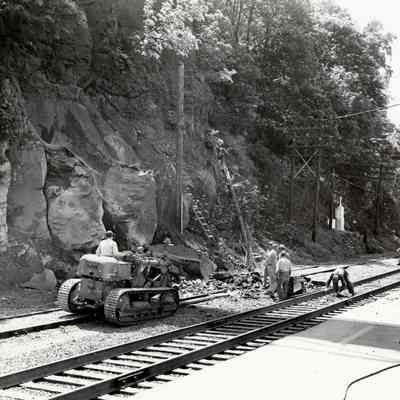 Oregon City Elevator Construction 1954