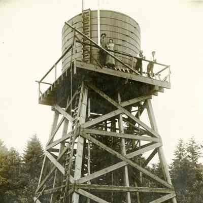 Milwaukie 1906 - Minthorn Water Tower