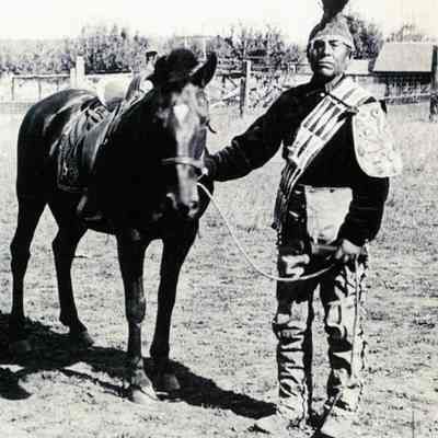 Yelkis, Henry - Native American with Horse