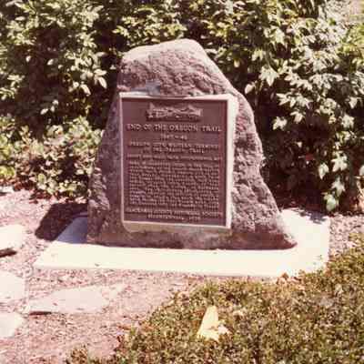 Oregon City 1976 - End of the Oregon Trail Marker