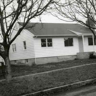 August Desing House - 1513 15th Street, Oregon City, Oregon