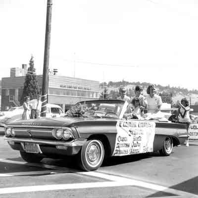 West Linn Fair Parade 1965 - Willamette Park