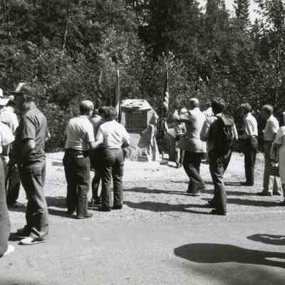 Barlow Trail Marker 1984 - Dedication