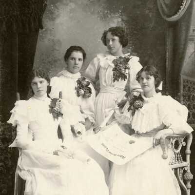 Mt. Pleasant School Students 1897 - 8th Grade Graduation