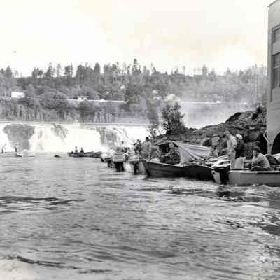 Willamette Falls Fishing - 1950's