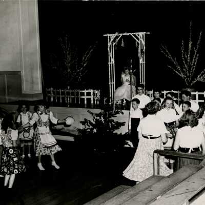 Park Place School - Folk Dancing
