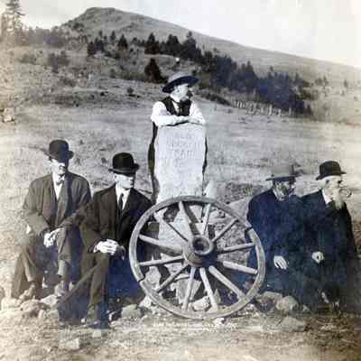 Old Oregon Trail Marker 1907 - Near LaGrande Oregon