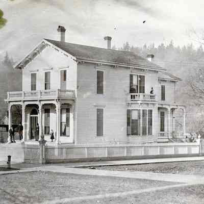 Ralph Jacobs House - 7th and Main Street, Oregon City