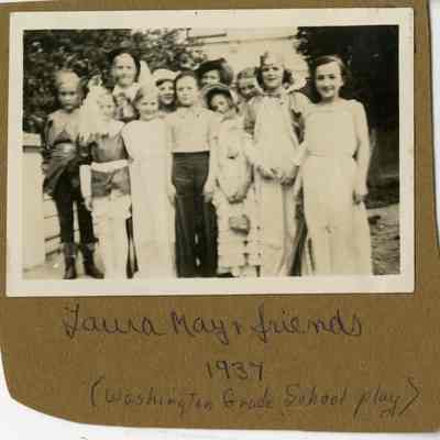 Hoss, Laura May and classmates